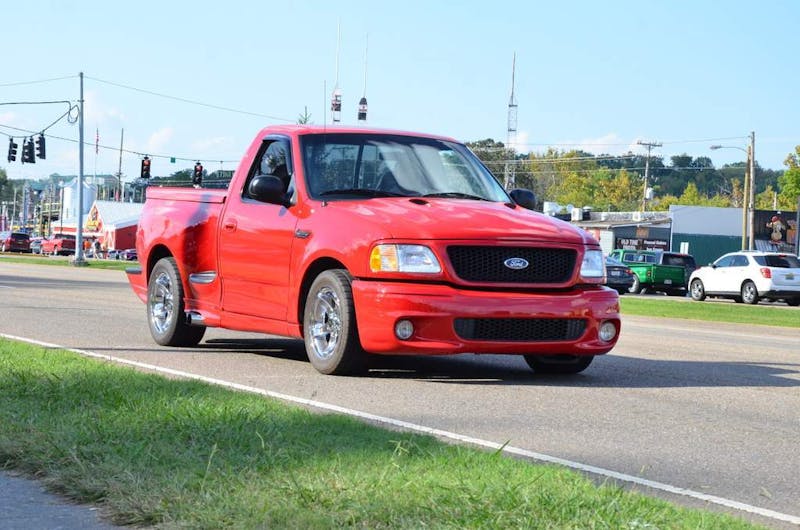 cruisin-the-strip-ford-style-in-pigeon-forge-0149