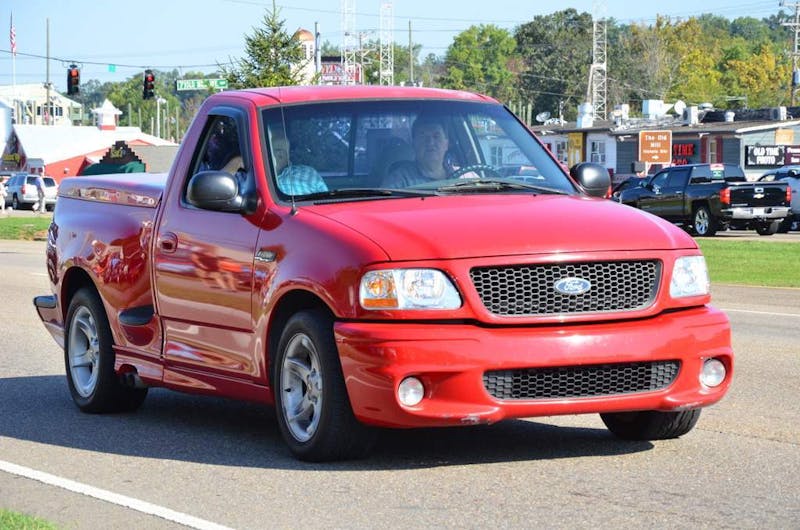 cruisin-the-strip-ford-style-in-pigeon-forge-0168