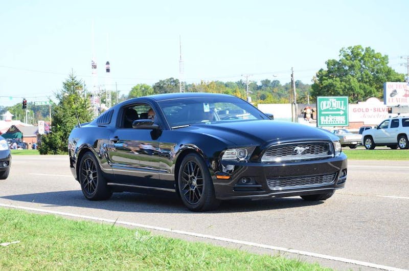 cruisin-the-strip-ford-style-in-pigeon-forge-0170