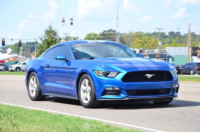 cruisin-the-strip-ford-style-in-pigeon-forge-0236