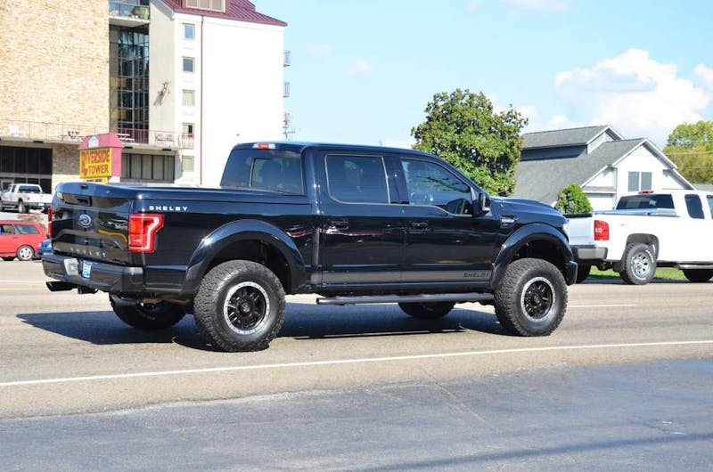 cruisin-the-strip-ford-style-in-pigeon-forge-0257