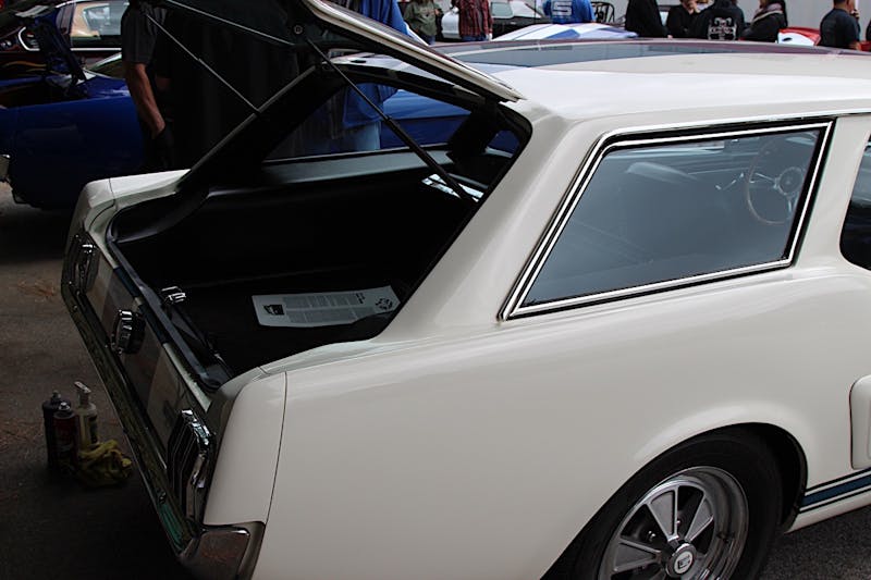 EdelbrockMustangWagon-04
