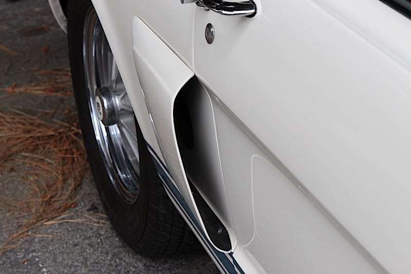 EdelbrockMustangWagon-06