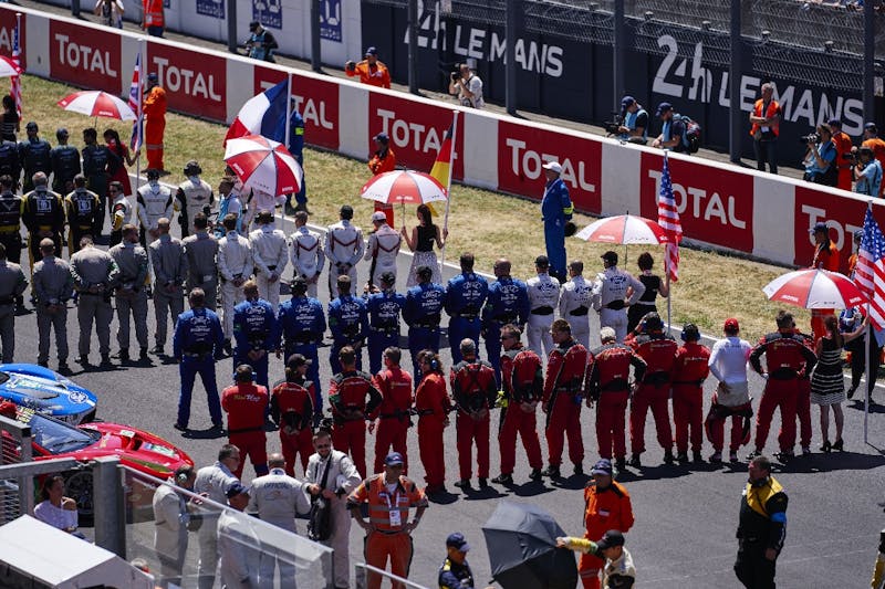11883djFord-GT-Finishes-P2-At-Le-Mans-2017-34975940460o