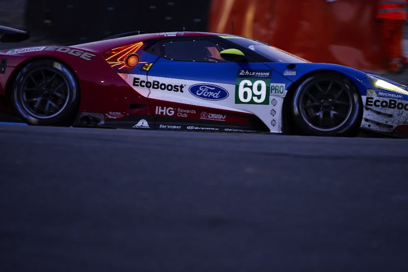 15114djFord-GT-Finishes-P2-At-Le-Mans-2017-35248569101o
