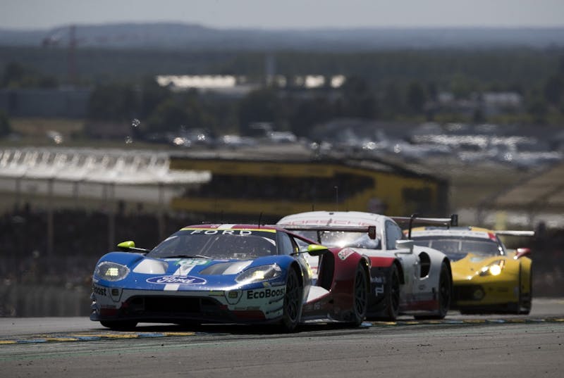 5928clFord-GT-Finishes-P2-At-Le-Mans-2017-34976734280o