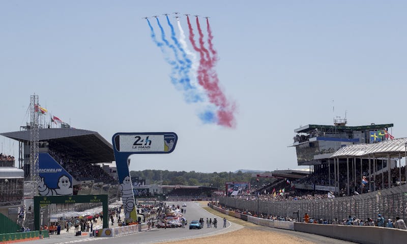 6326clFord-GT-Finishes-P2-At-Le-Mans-2017-34976732620o