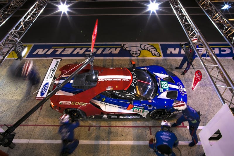 9766dgFord-GT-Finishes-P2-At-Le-Mans-2017-34990119020o