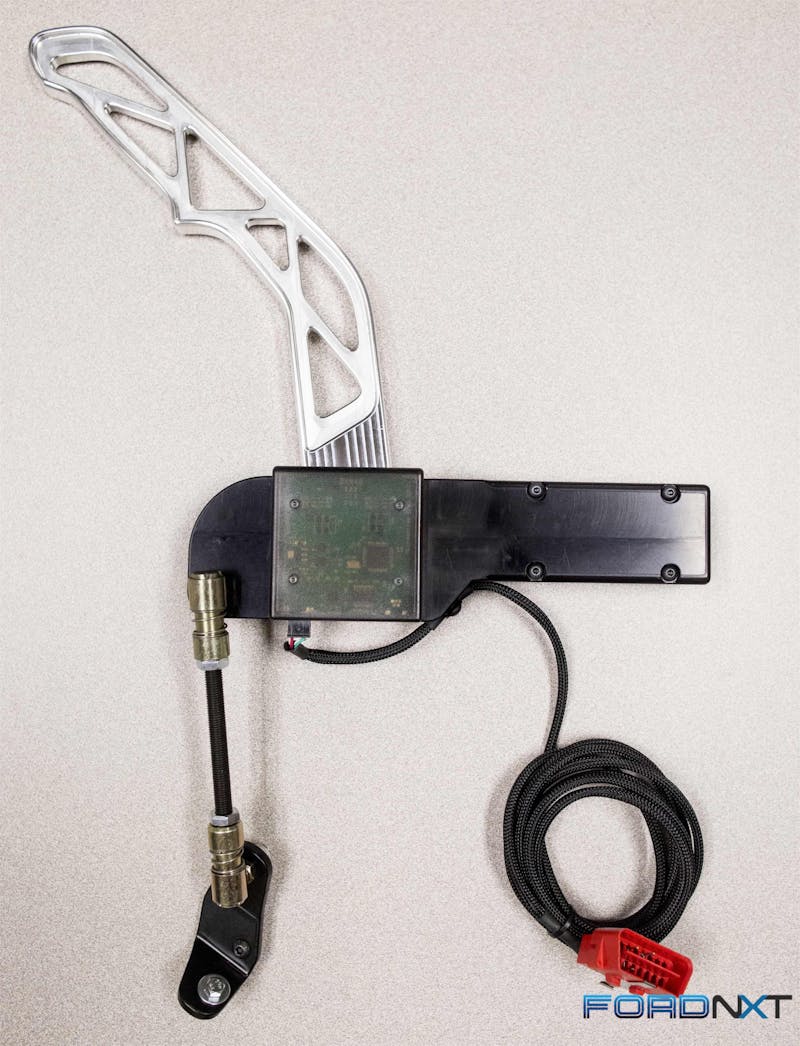 sema-2017-focus-rs-drift-stick-makes-hooning-easy-0006