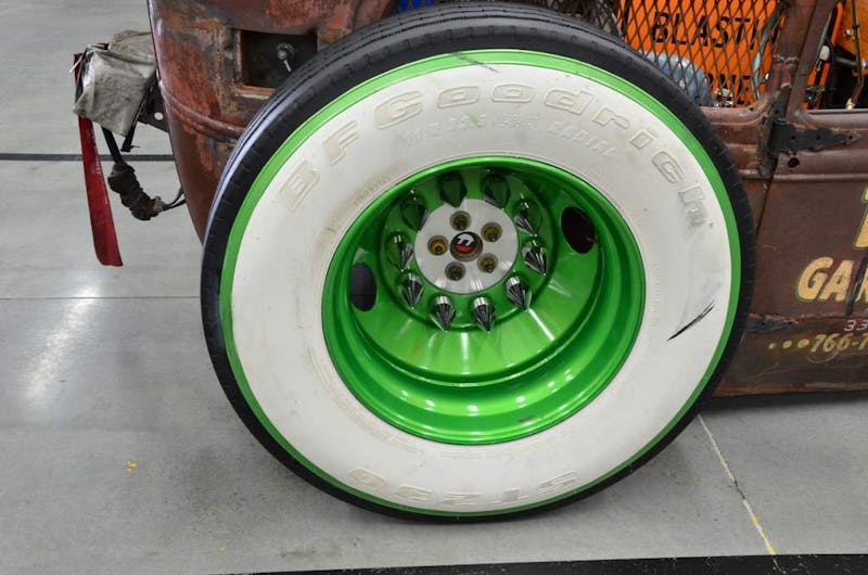 fords-invade-the-charlotte-auto-fair-0101