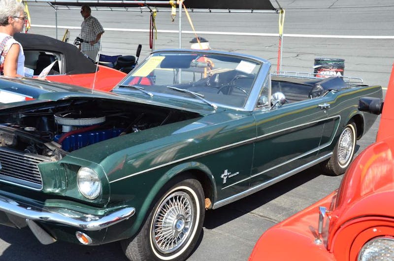 fords-invade-the-charlotte-auto-fair-0250