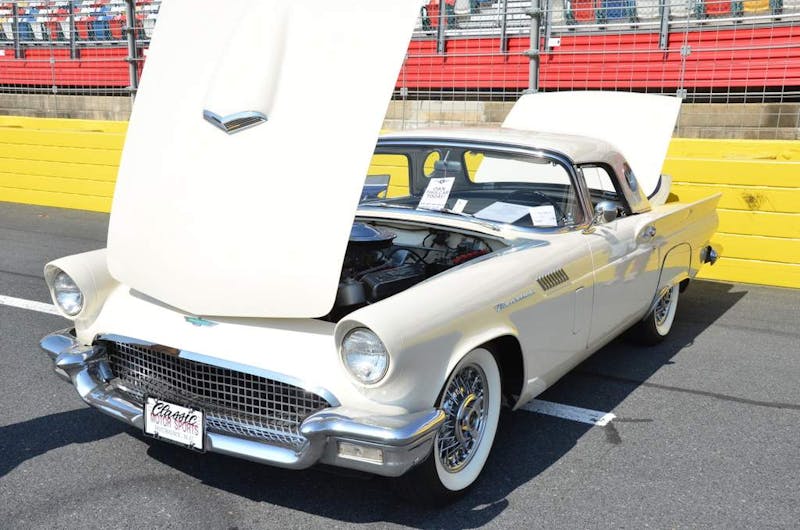 fords-invade-the-charlotte-auto-fair-0288