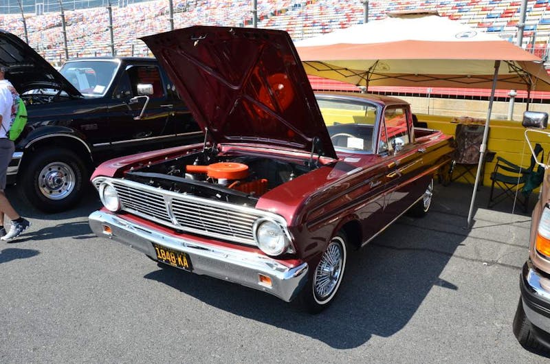 fords-invade-the-charlotte-auto-fair-0298