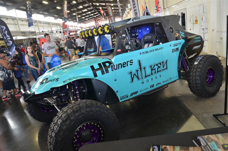 getting-ready-for-the-dunes-the-2017-sand-sports-super-show-0068