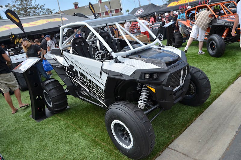 getting-ready-for-the-dunes-the-2017-sand-sports-super-show-0078