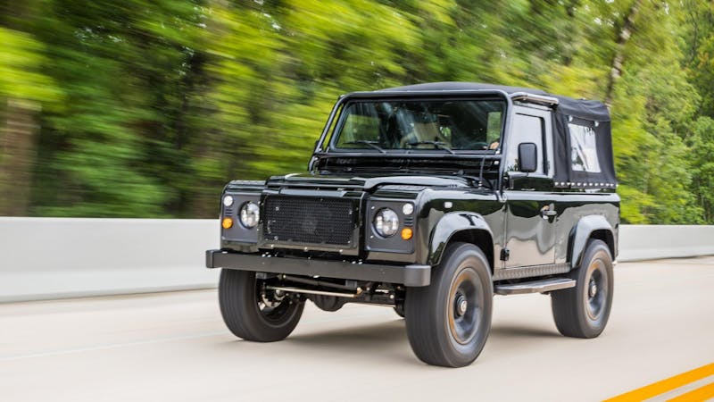 Video-The-Honey-Badger-is-a-LR-Defender-with-Corvette-heart-0