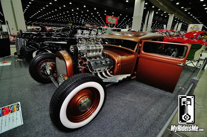 2014-Detroit-Autorama-Hot-Rods-Upstairs-4