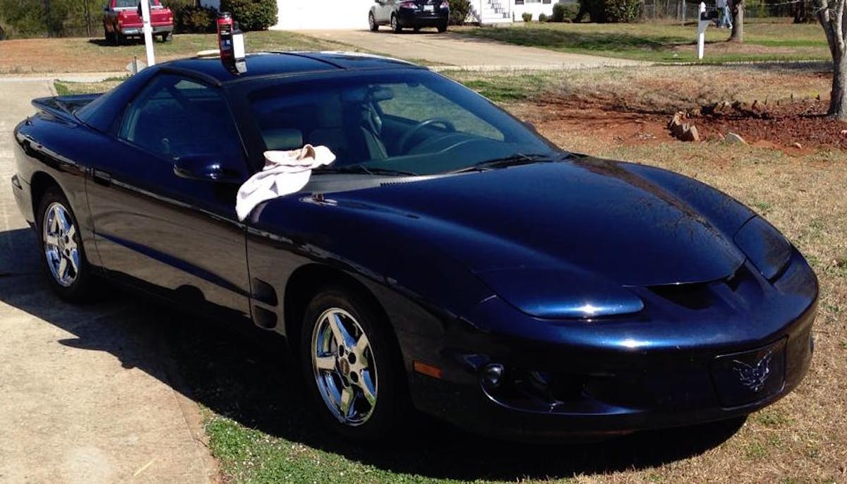 After owning it and racing it for many years, she looked flawless. This was taken about a month before lowering, putting on the new hood, and new wheels.
