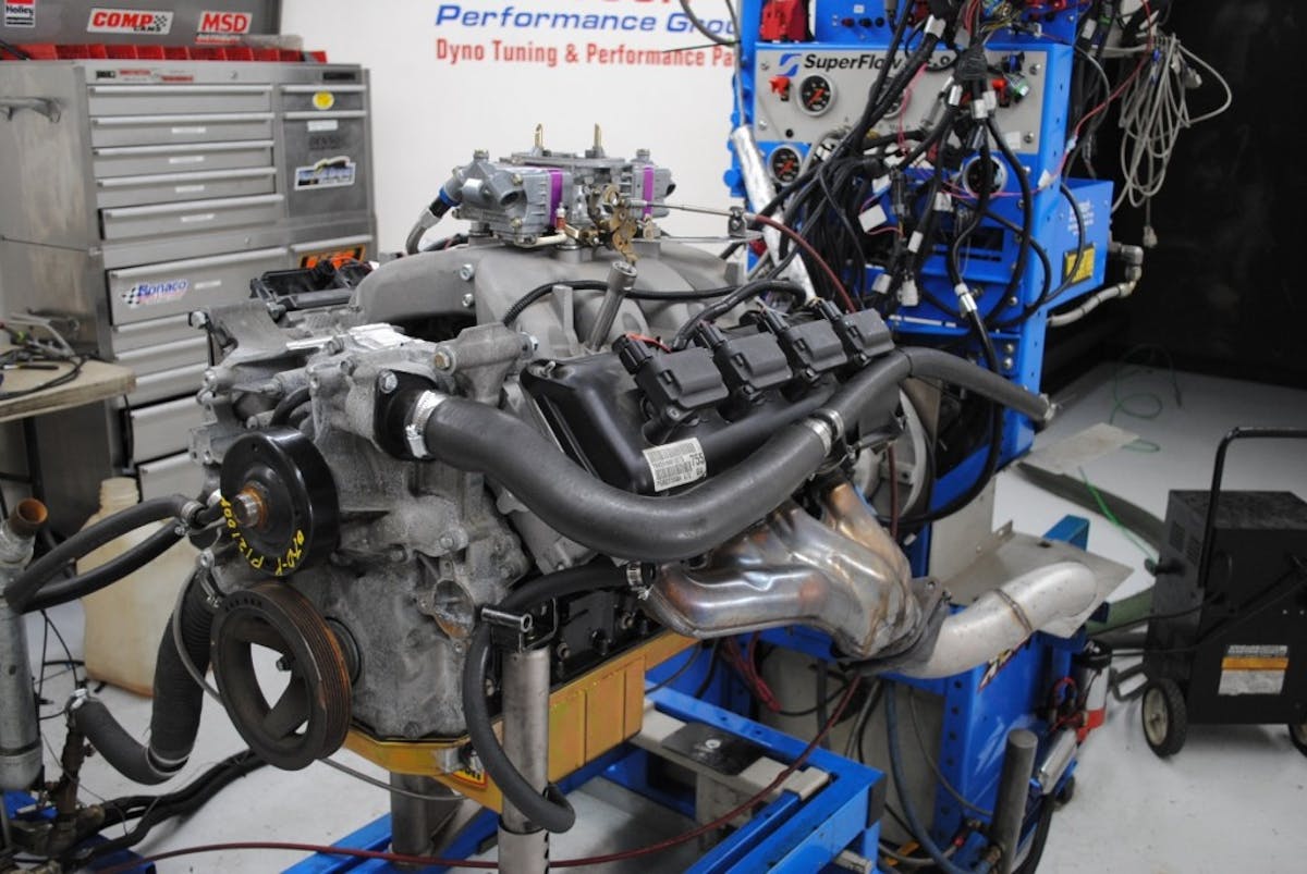 Looking at peak power alone (443 hp at 6,300 rpm), the carbureted intake was the horsepower champion, but did that make it a winner? The single-plane managed only 410 lb-ft of torque compared to the 463 lb-ft offered by the Magnum, not to mention the fact the Magnum offered more power from 3,000-5,900 rpm. In any kind of race, the computer would kill the carb!   