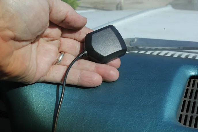 You don’t even have to use a VSS output. Connect this GPS antenna to the SpeedBox and place it at the base of the windshield, and the speedo is automatically calibrated. 