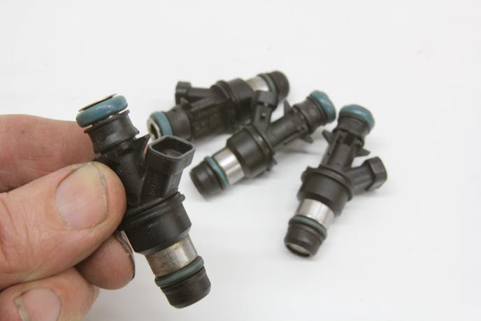 With factory multipoint, injector sizing is an issue. Stock LS injector sizes for normally aspirated engines range from 22 to 41 lb/hr A 26 lb/hr injector is good for 400 hp. AN LS3 41 lb/hr version will deliver 600 hp. A stock 6.0L with a cam and headers will need at least 30 lb/hr injectors to supply sufficient fuel. LS engines also use two different styles of injectors with different connectors. 