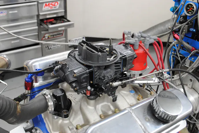 All of the break-in cycles and normally aspirated runs were made with a Holley 650 XP carburetor.