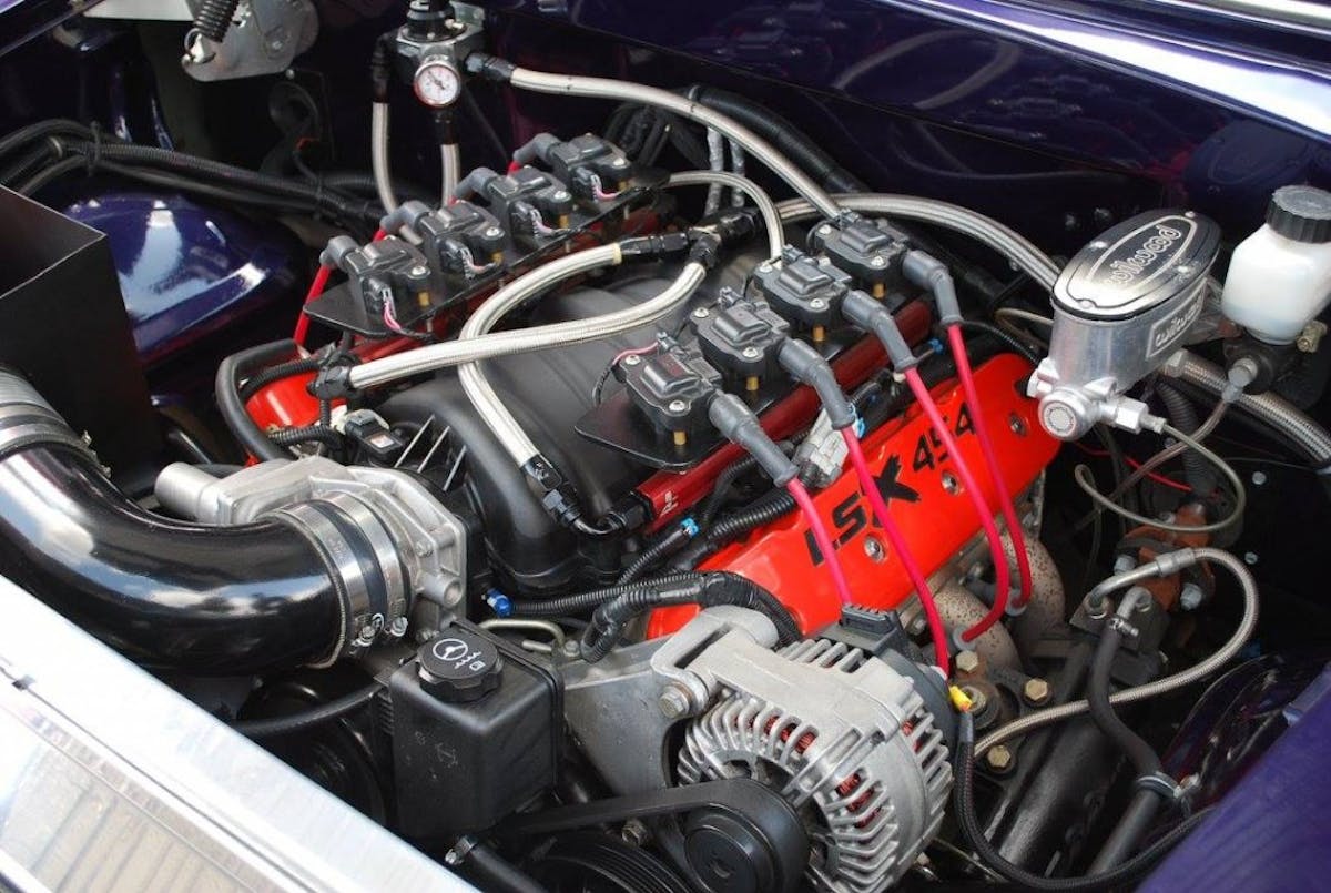 Close up of that engine in purple '55.