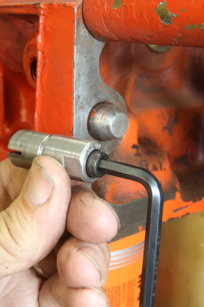 We like the RobbMc alignment dowels because they fit easily into the block and once positioned, are secured with these Allen screws that expand the dowel and lock it into place. Removing it is just as easy. Plus, there’s also 9/16-inch wrench flats that allow easy movement of the dowel in the block.