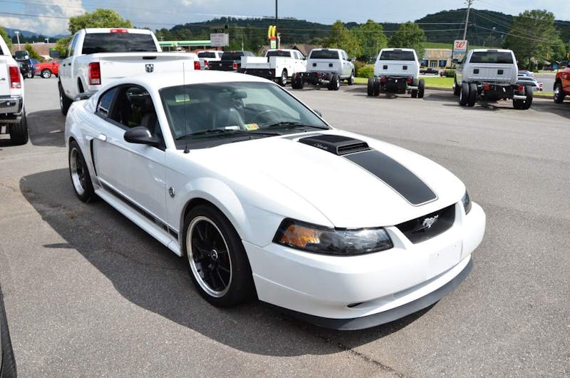 a-small-town-in-north-carolina-turns-into-ford-country-0038