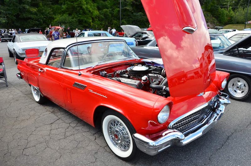 a-small-town-in-north-carolina-turns-into-ford-country-0104