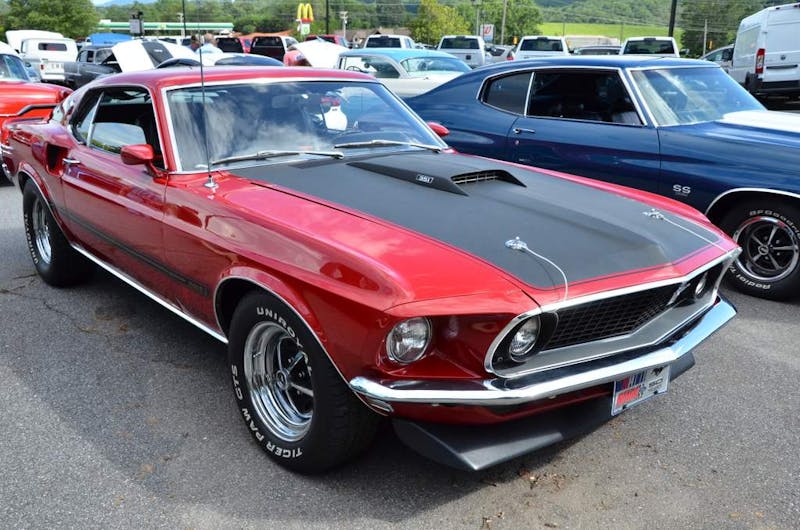 a-small-town-in-north-carolina-turns-into-ford-country-0109