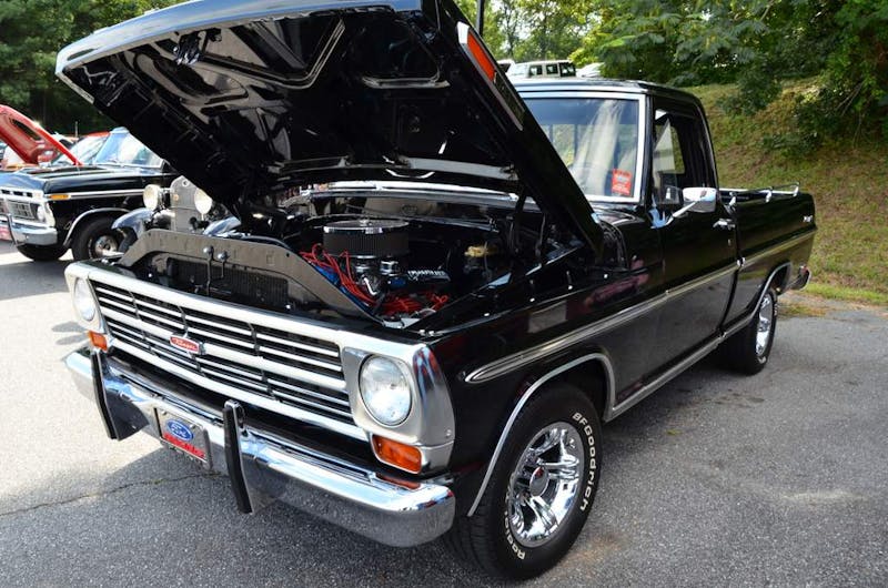 a-small-town-in-north-carolina-turns-into-ford-country-0123