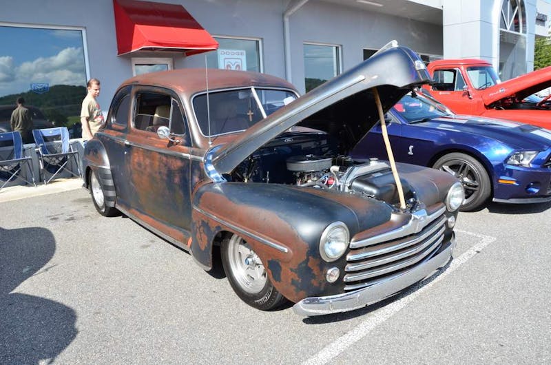 a-small-town-in-north-carolina-turns-into-ford-country-0138