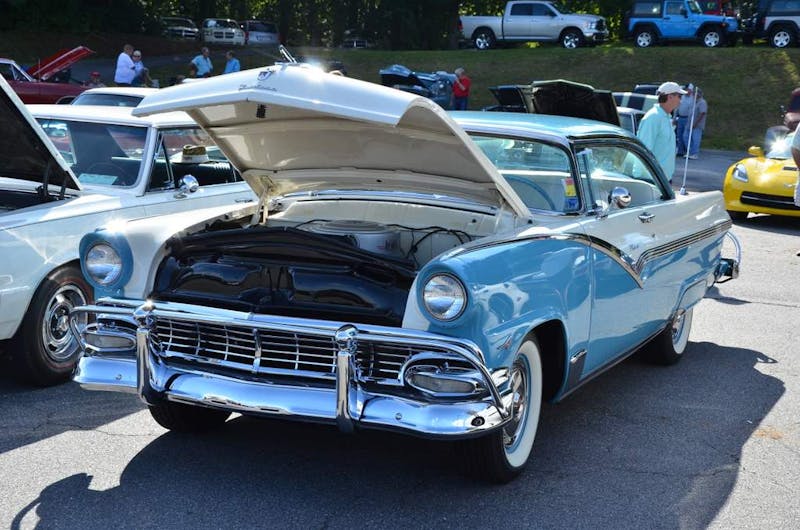 a-small-town-in-north-carolina-turns-into-ford-country-0164