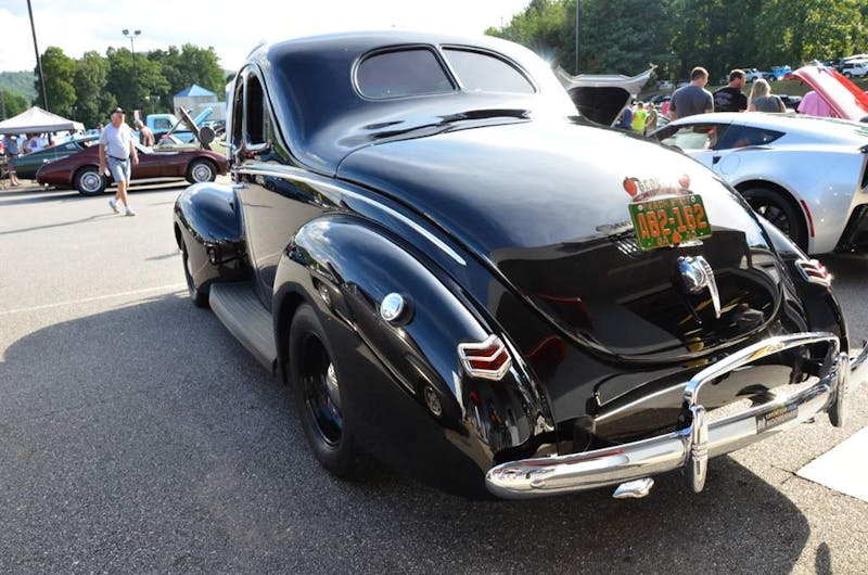 a-small-town-in-north-carolina-turns-into-ford-country-0191