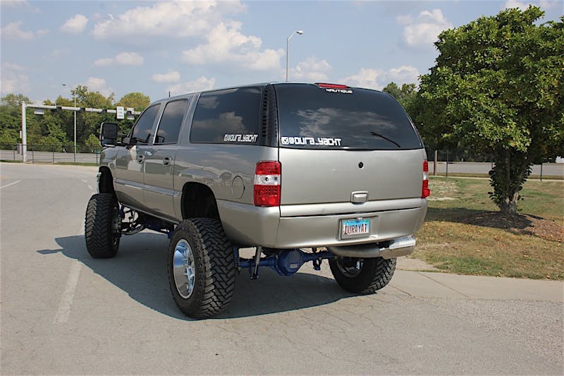 subbing-out-jordon-voleks-2003-chevy-suburban-aka-dura_yacht-0044