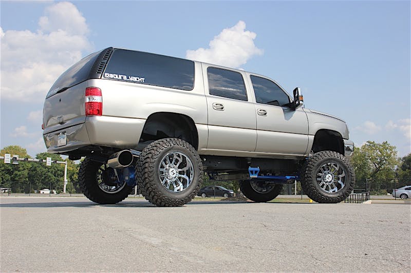 subbing-out-jordon-voleks-2003-chevy-suburban-aka-dura_yacht-0049
