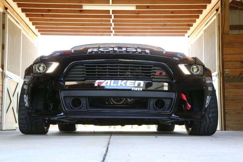 justin-pawlak-kills-tires-in-a-1000hp-roush-mustang-0001