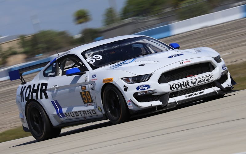 kohr-motorsports-mustang-gt4-running-hard-for-a-championship-0003