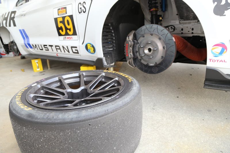 kohr-motorsports-mustang-gt4-running-hard-for-a-championship-0005