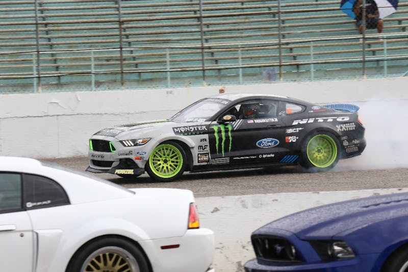 rain-cant-dampen-the-action-as-mustang-week-rolls-on-0015