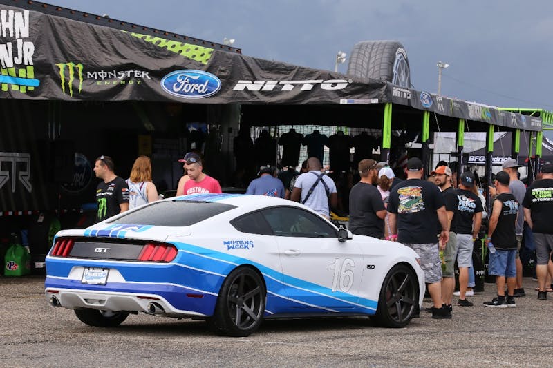 rain-cant-dampen-the-mustang-week-action-0054