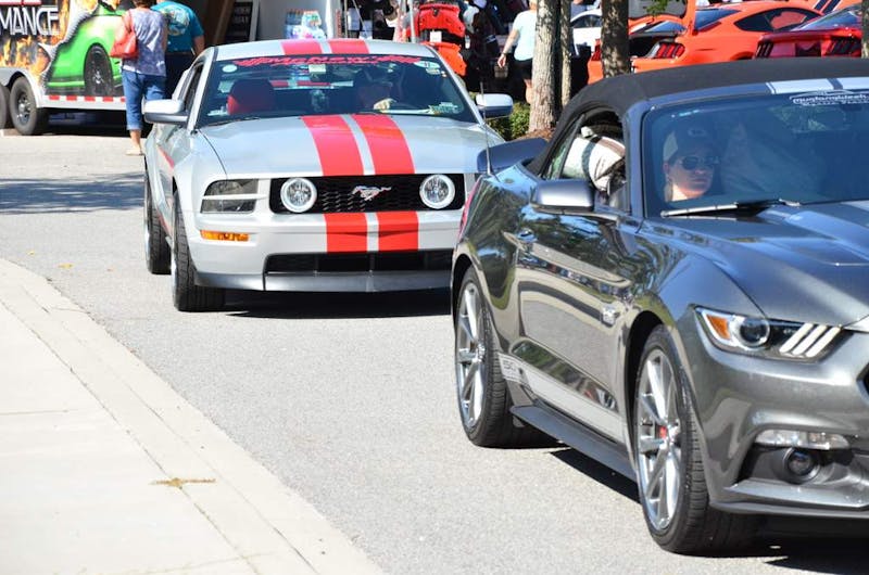 mustang-week-cruise-in-0101