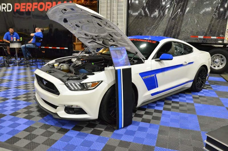 mustang-week-cruise-in-0146