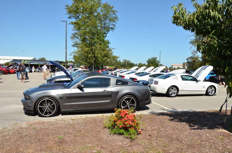 mustang-week-cruise-in-0183