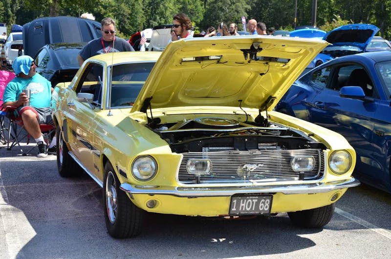 mustang-week-cruise-in-0190