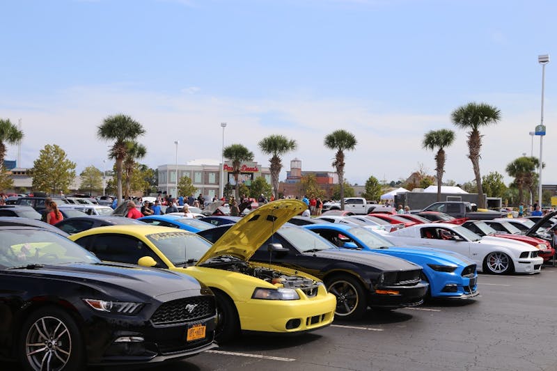 massive-meet-n-greet-kicks-off-mustang-week-2017-in-style-0031