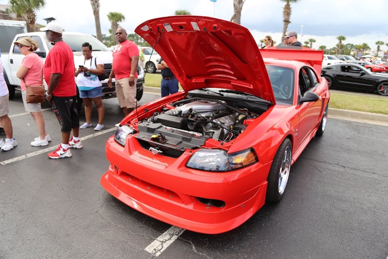 massive-meet-n-greet-kicks-off-mustang-week-2017-in-style-0036