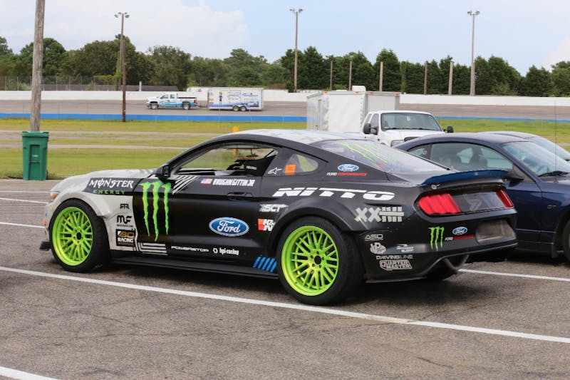 massive-meet-n-greet-kicks-off-mustang-week-2017-in-style-0047