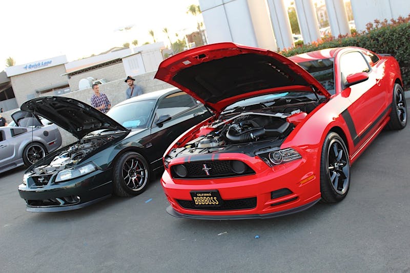 mustangs-after-dark-brings-old-and-new-enthusiasts-together-0026